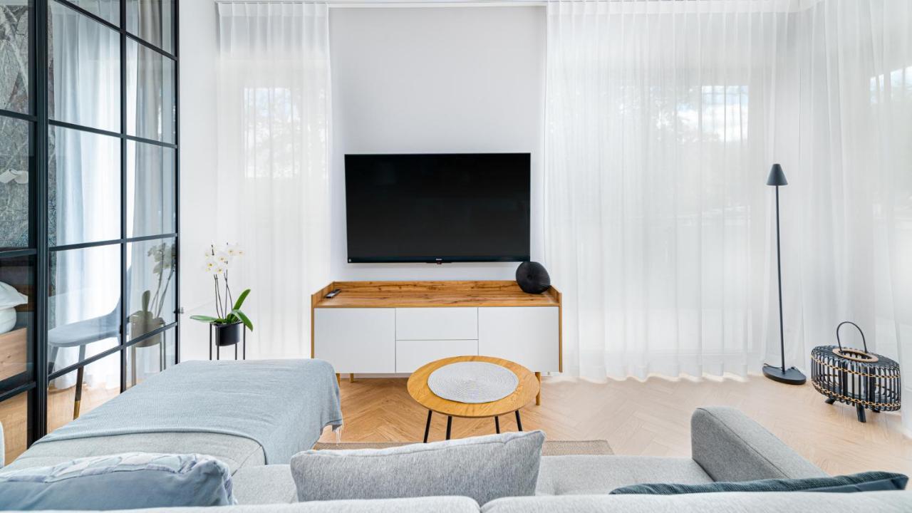 Stone Hill Apartament Sunrise Шклярска Поремба Екстериор снимка