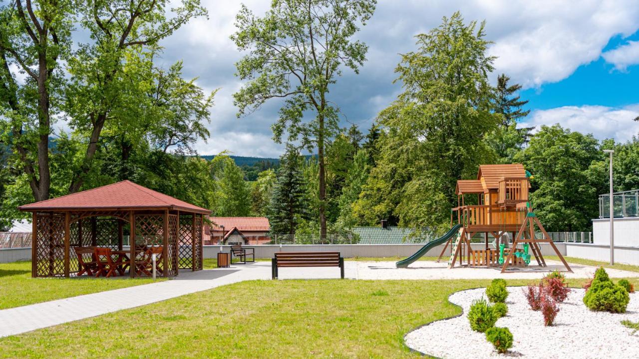 Stone Hill Apartament Sunrise Шклярска Поремба Екстериор снимка